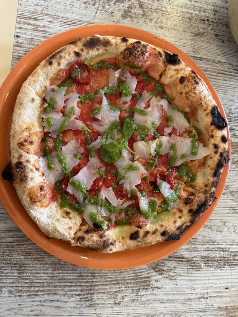 Vivaz Roses — Comida y bebida