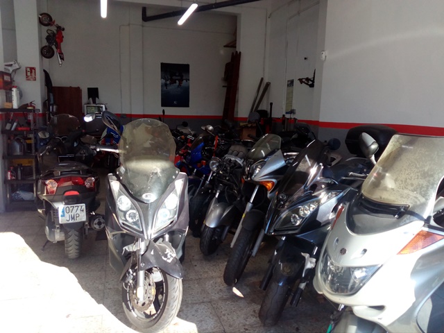 VANDEN MOTOS CORNELLA - TALLER DE MOTOS EN CORNELLA - SERVICIO OFICIAL KYMCO EN CORNELLA — Del propietario