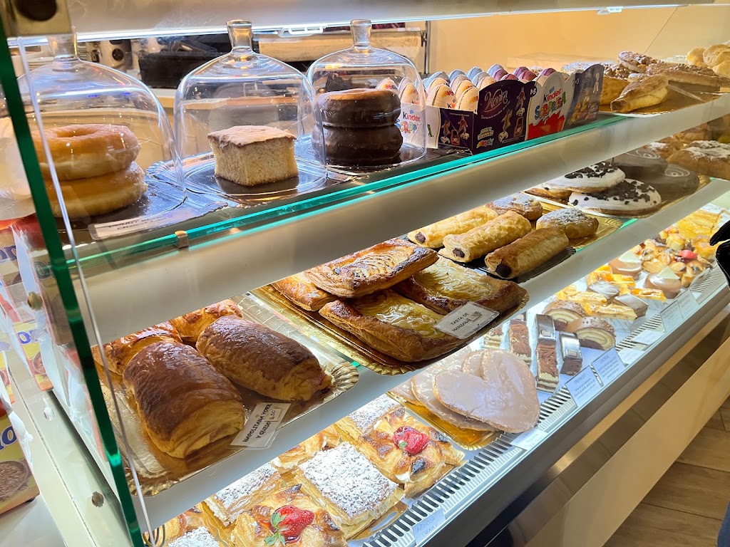 Pasteleria cafeteria los Portalillos — Horneado