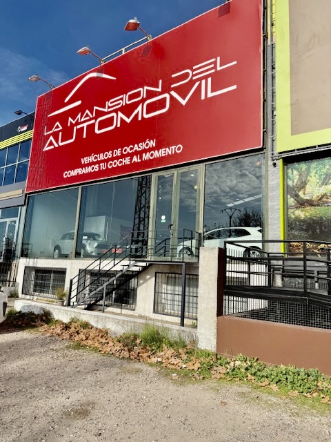 LA MANSION DEL AUTOMOVIL