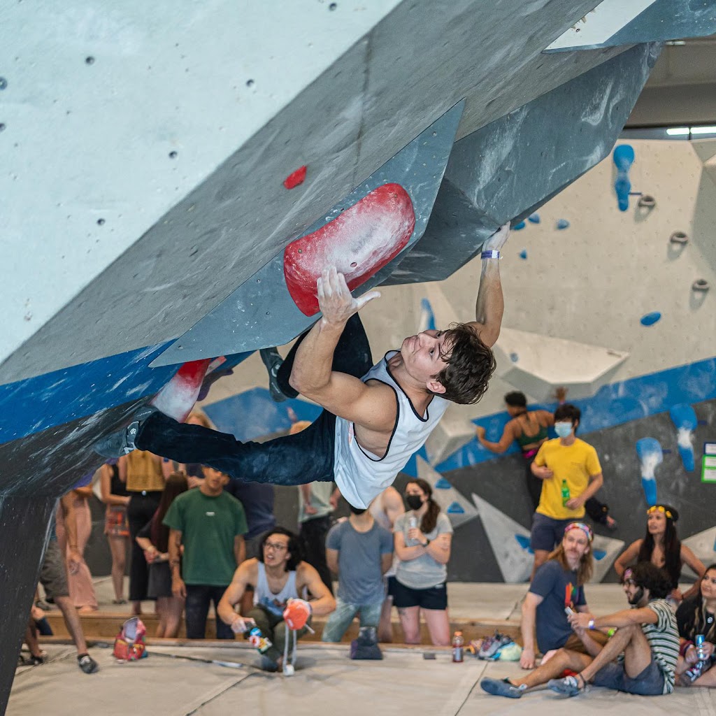  Stratus Climbing, Yoga & Fitness