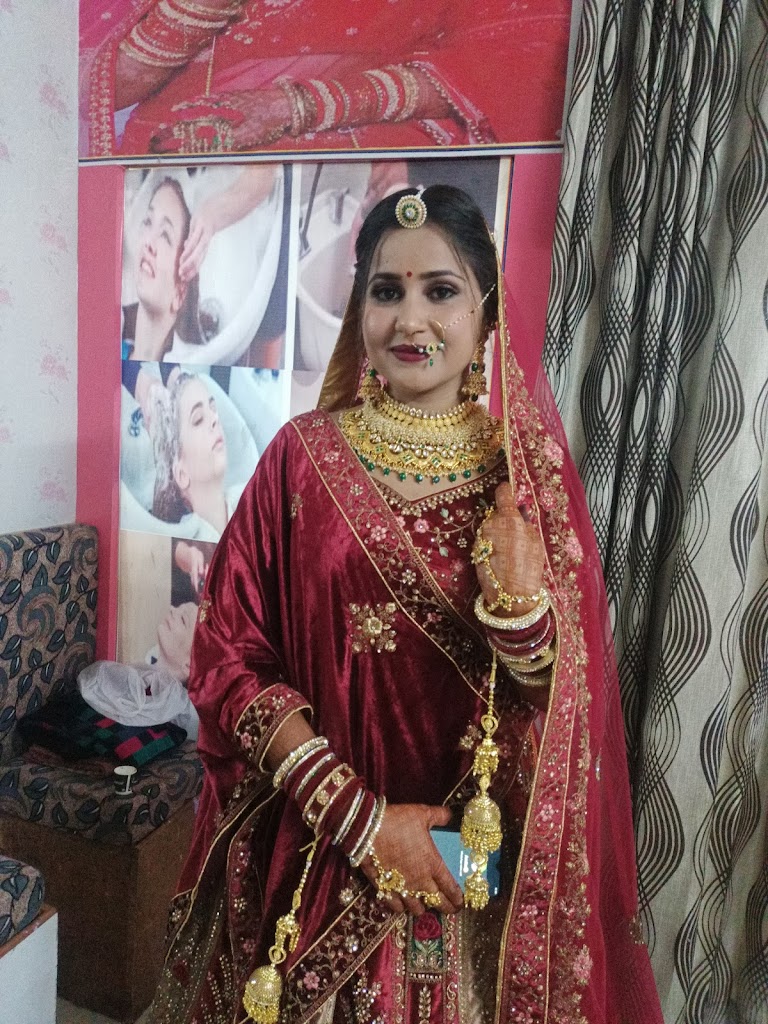 Niharika Beauty Parlour