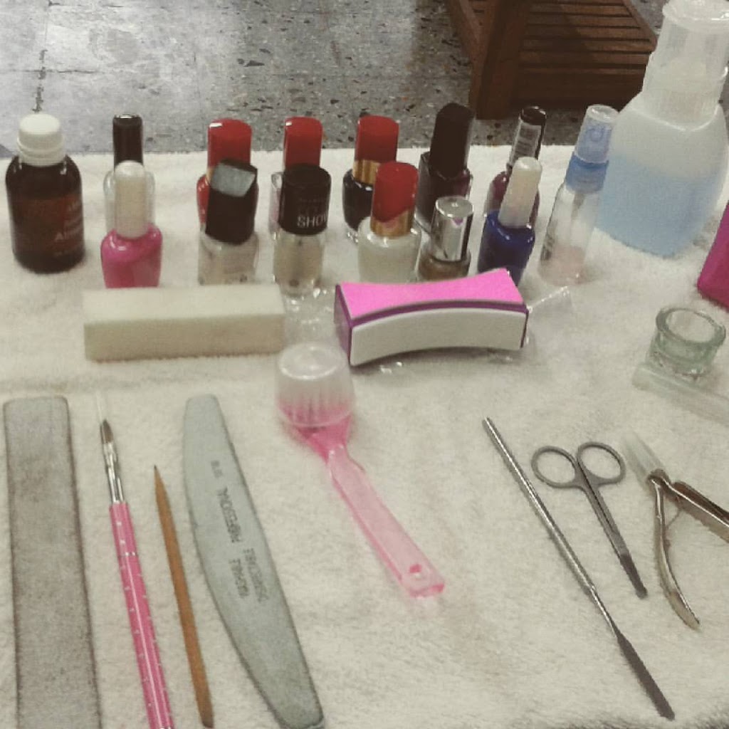 "Pretty Woman" Salon De Belleza — Del propietario