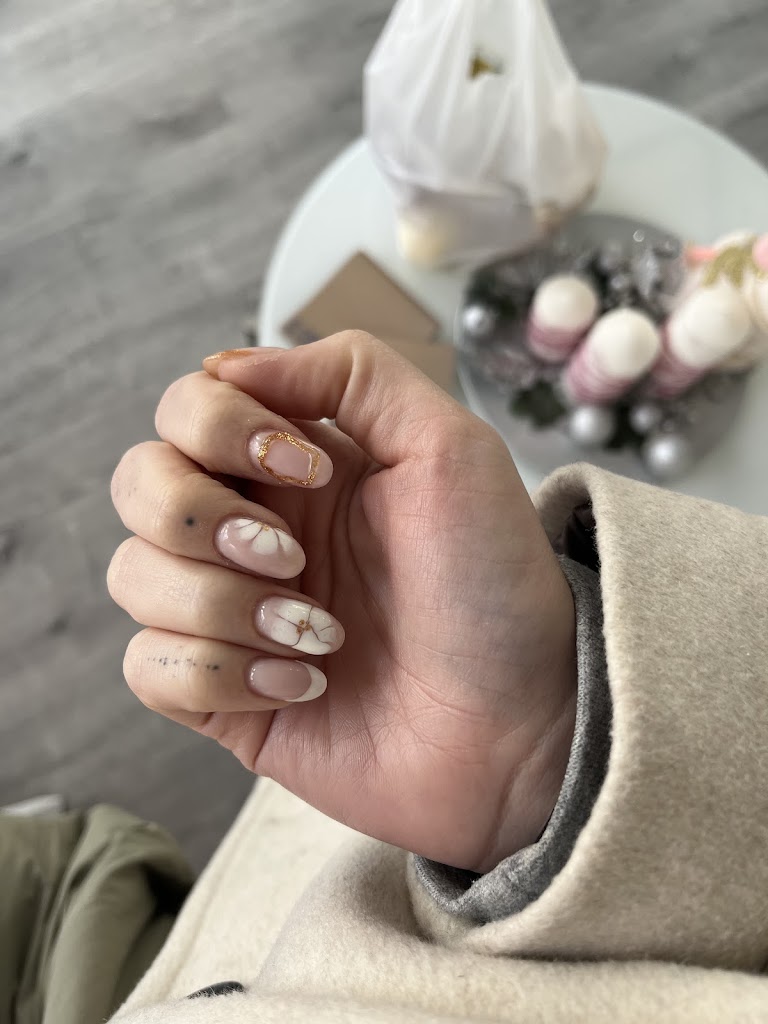 Virtu Azorin Centro De Unas — Manicura