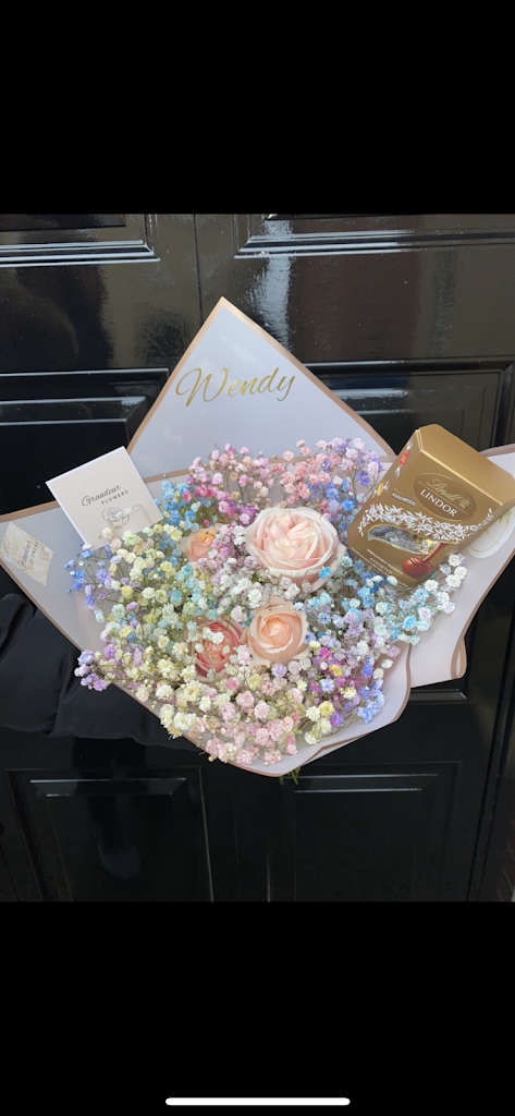 Grandeur Flowers