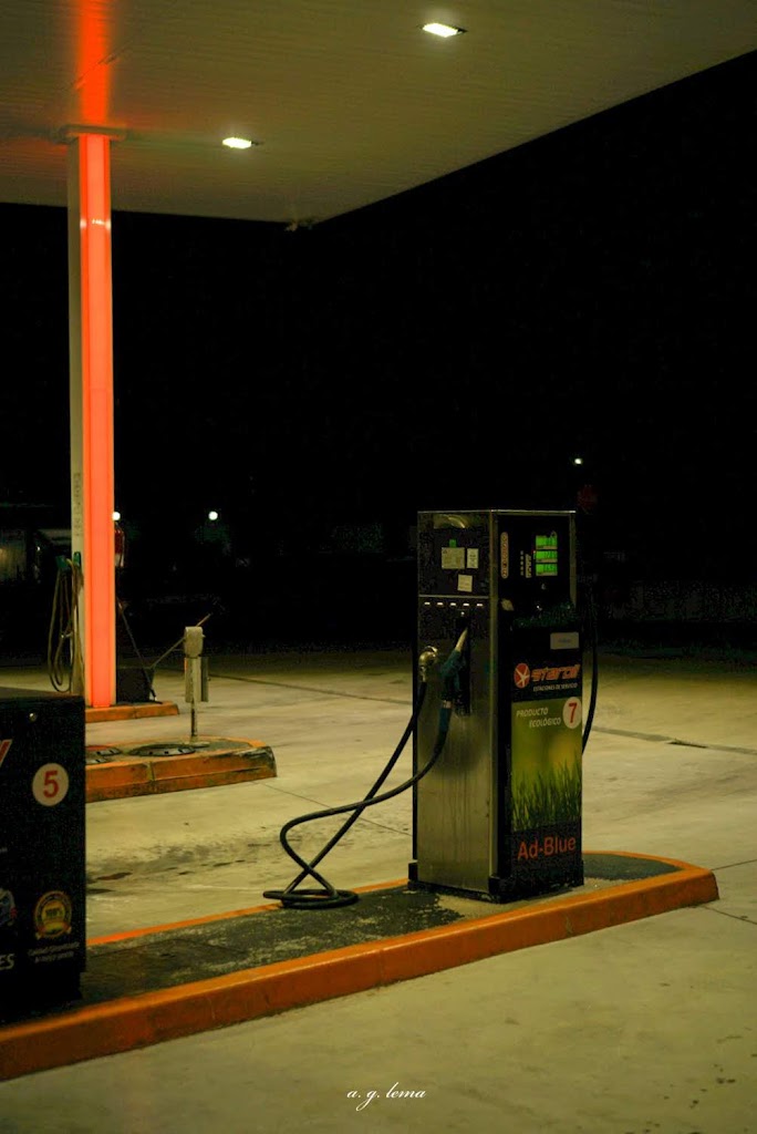 Staroil Porrino — Estacion de servicio