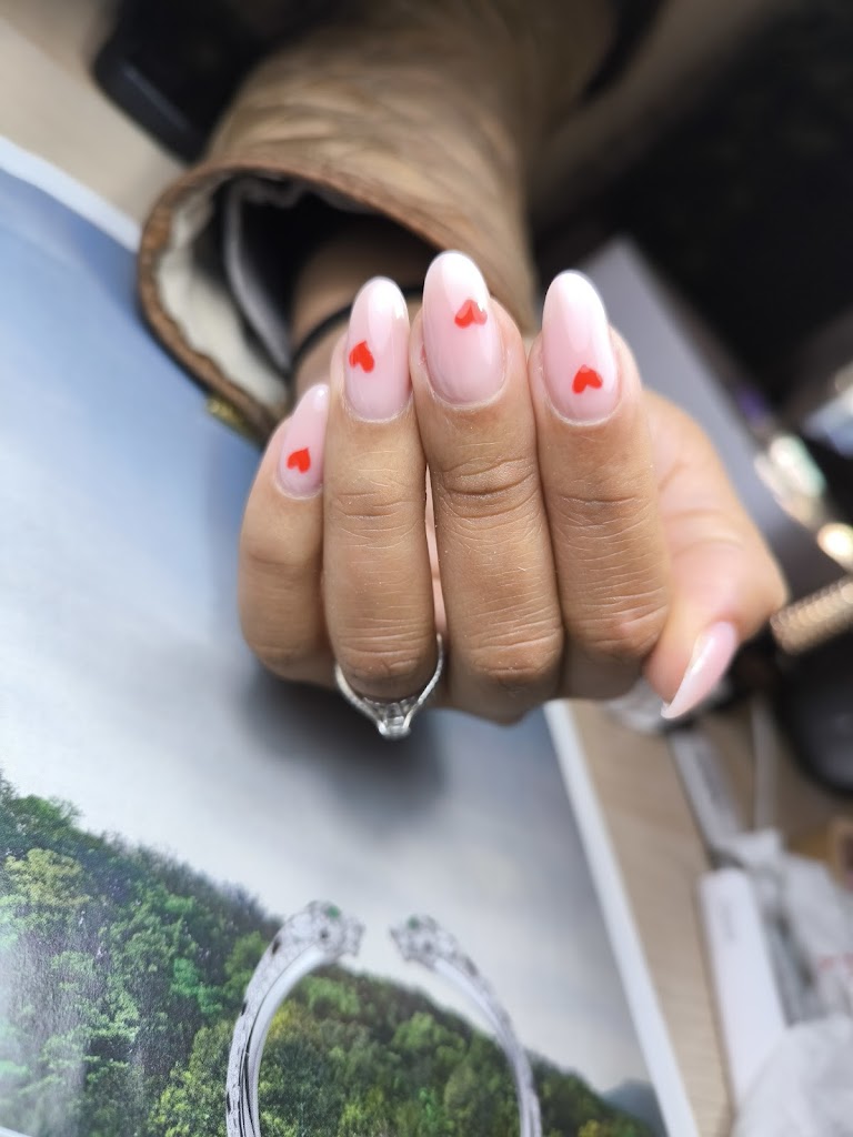 Virginia Nails