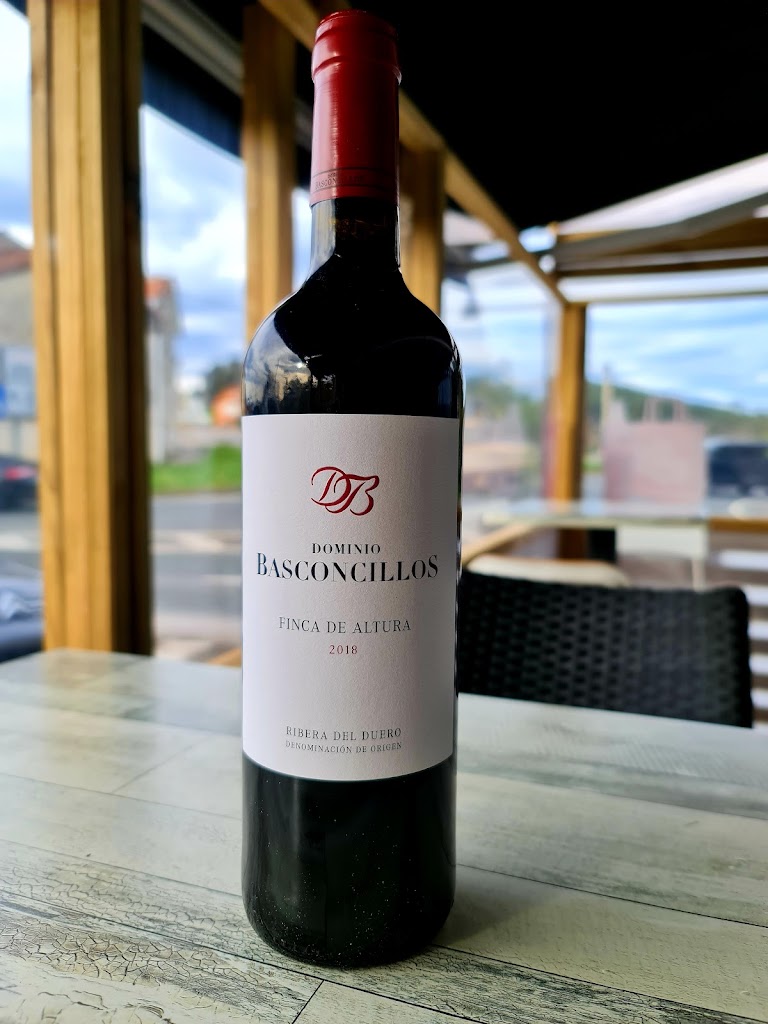 RestoBar La Ronda — Vino
