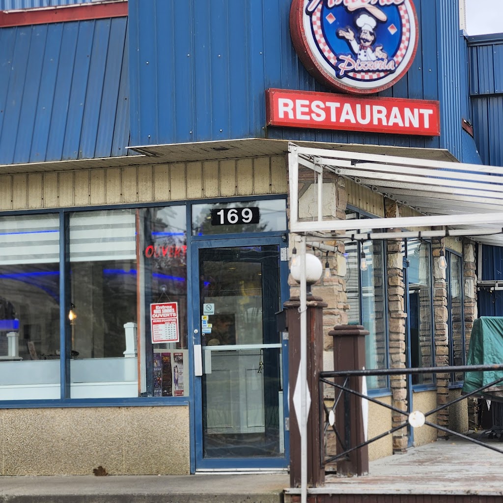 Antonio Pizzeria Restaurant in Salaberry-de-Valleyfield