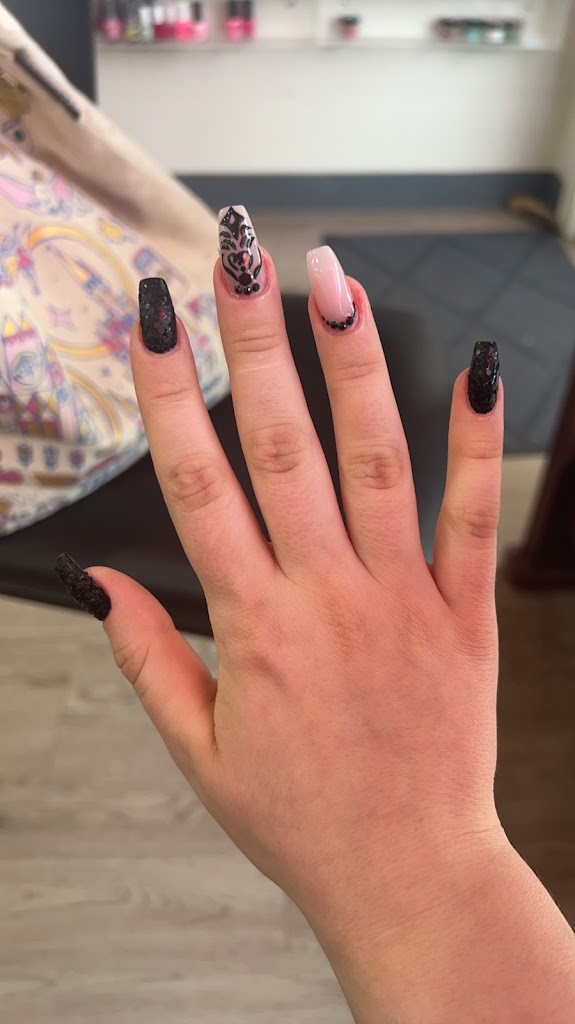 Diva Nails - St James, NY
