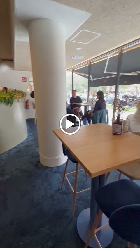 Ronda 14. Restaurante fusion peruano y cocina nikkei en Pozuelo de Alarcon — Ambiente