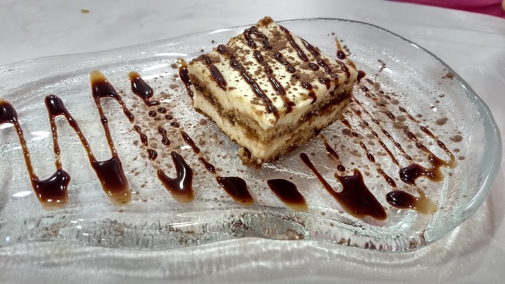 Restaurante Los Cuchillos — Comida y bebida