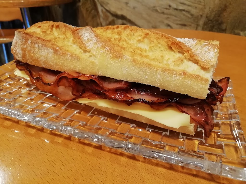 Cafeteria Ilargi — Comida y bebida