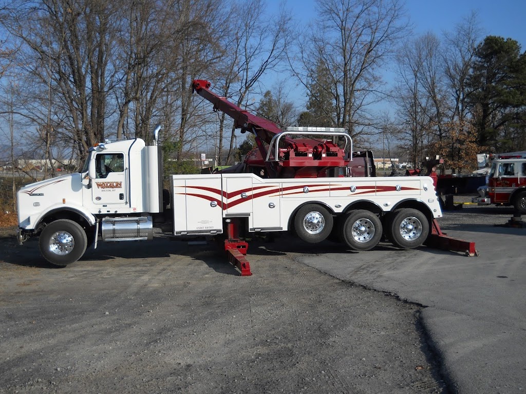 Truck repair shop in Gansevoort