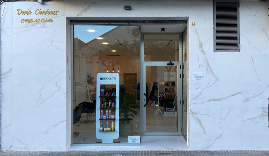 Denia Ciendones Estilista del Cabello