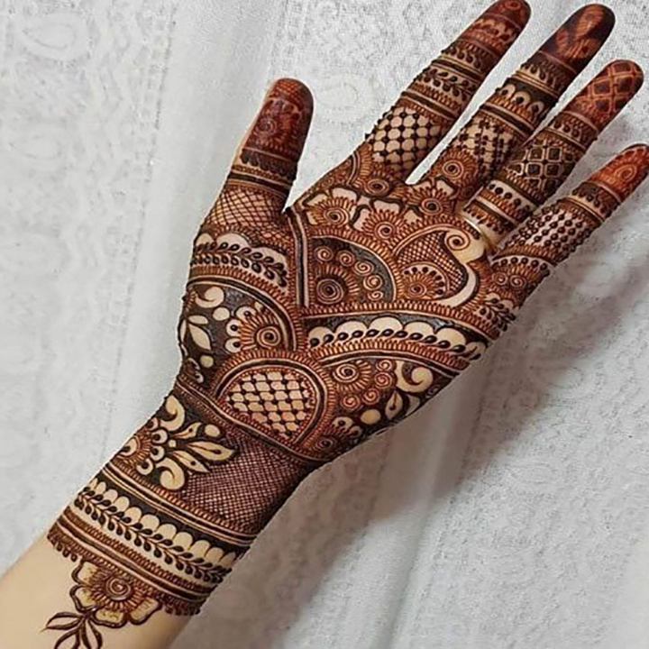 Sana Beauty Parlour Mehndi Classes