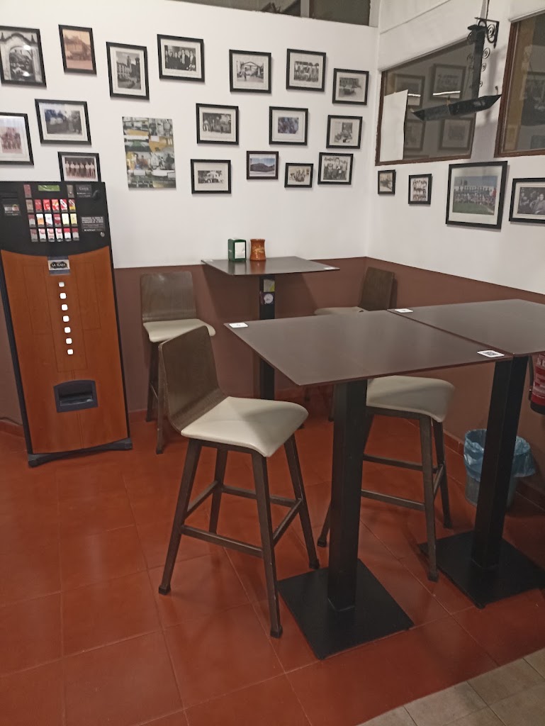 BAR PLAZA DE ABASTOS — Ambiente