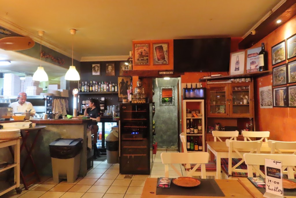 La Otra Pizza y Pasta — Ambiente