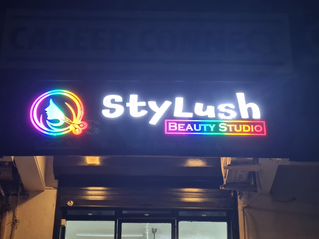 Stylush Beauty Studio Best Ladies Salon Near Valsad