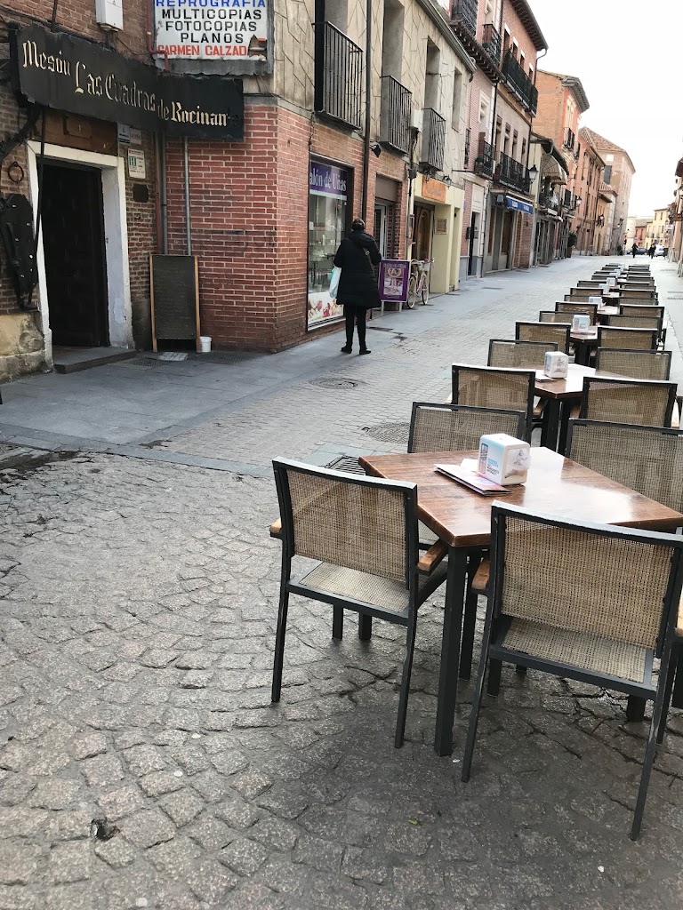 Las Cuadras De Rocinante — Ambiente