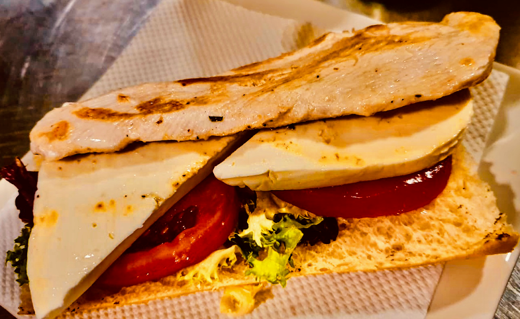 Bar La Barra Ontinyent — Comida y bebida