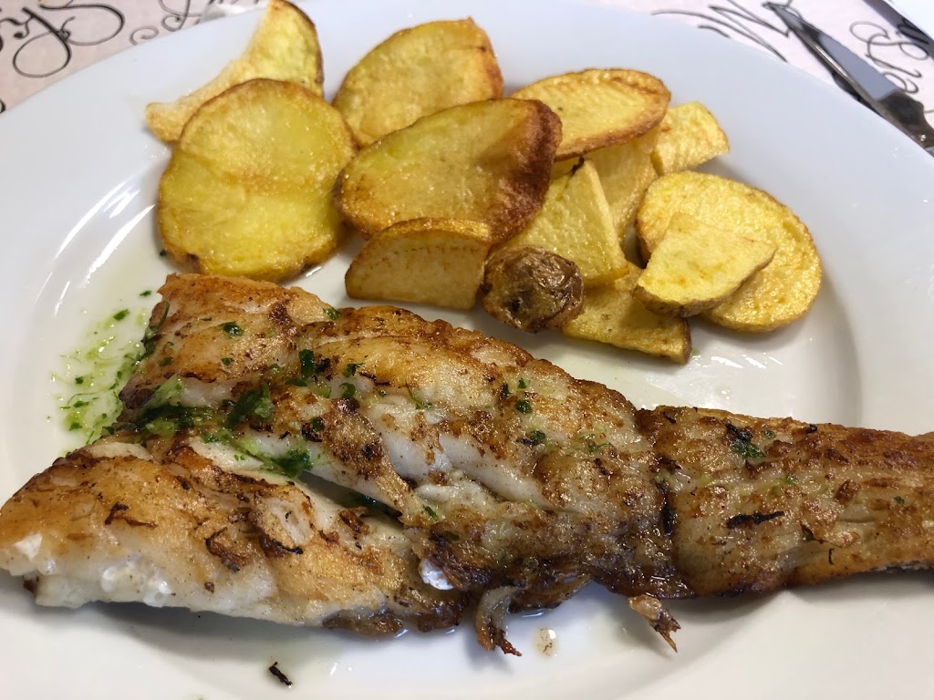 Bar Restaurante Colors — Comida y bebida