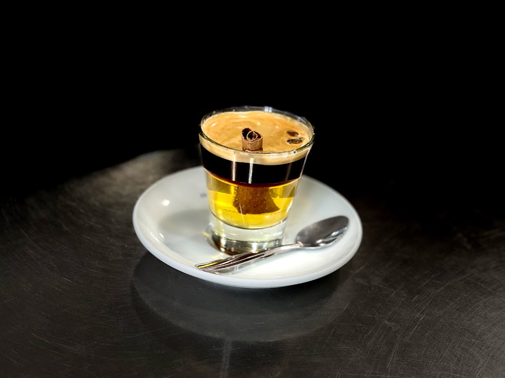 Restaurante Cerveceria Bocateria El Chufy — Comida y bebida