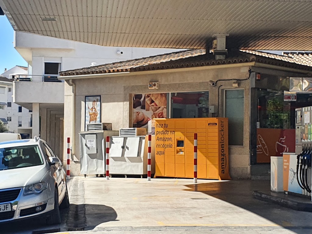 Estacion de Servicio Repsol — Surtidor de combustible