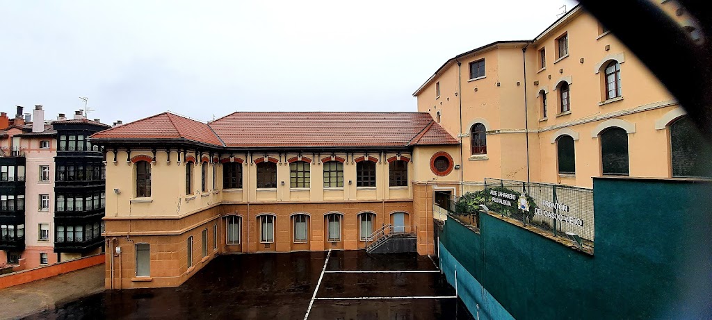 GURE TALDE MAHAI TENIS ELKARTEA