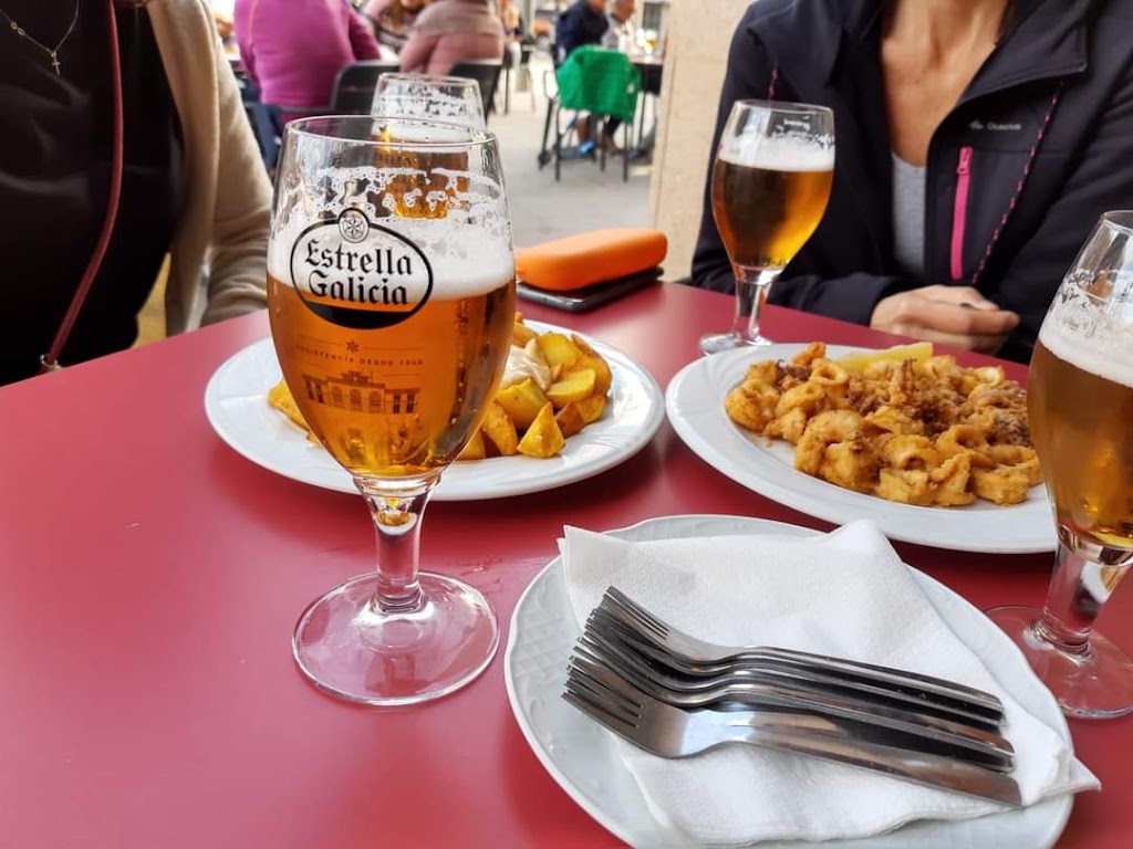 Restaurante Can Robles — Comida y bebida