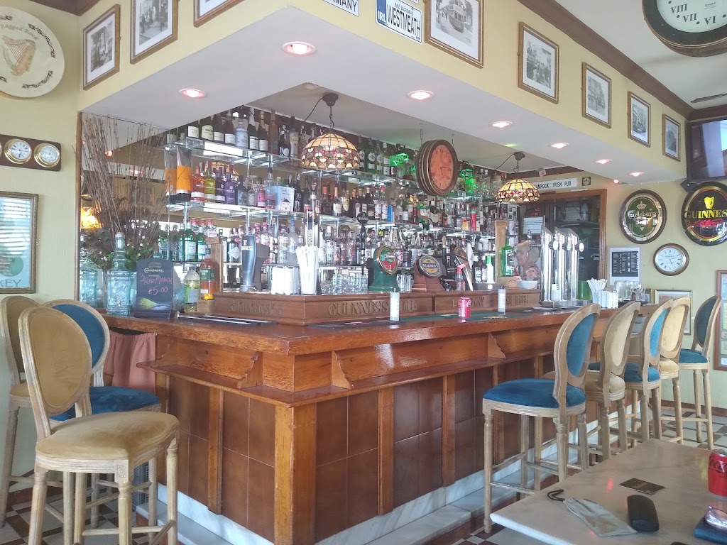 Scanlons Shamrock Irish Pub — Ambiente