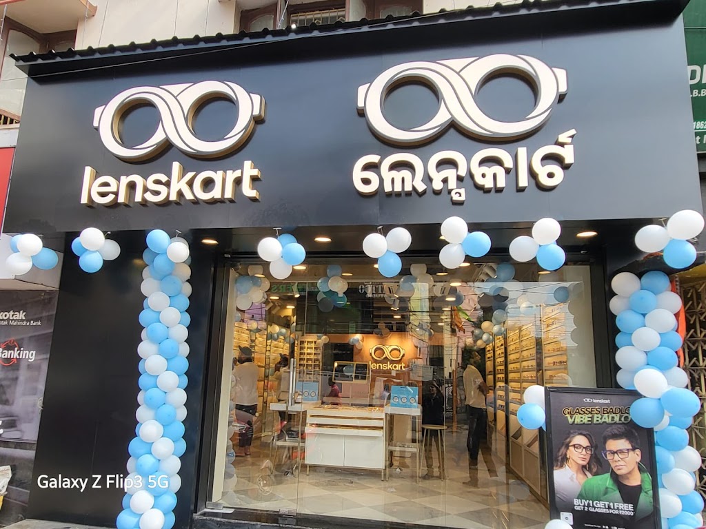 Lenskart Com At College Square Cuttack
