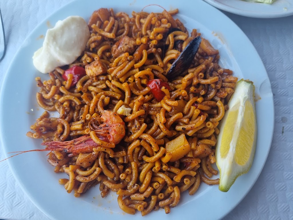 Restaurante Alondra — Comida y bebida