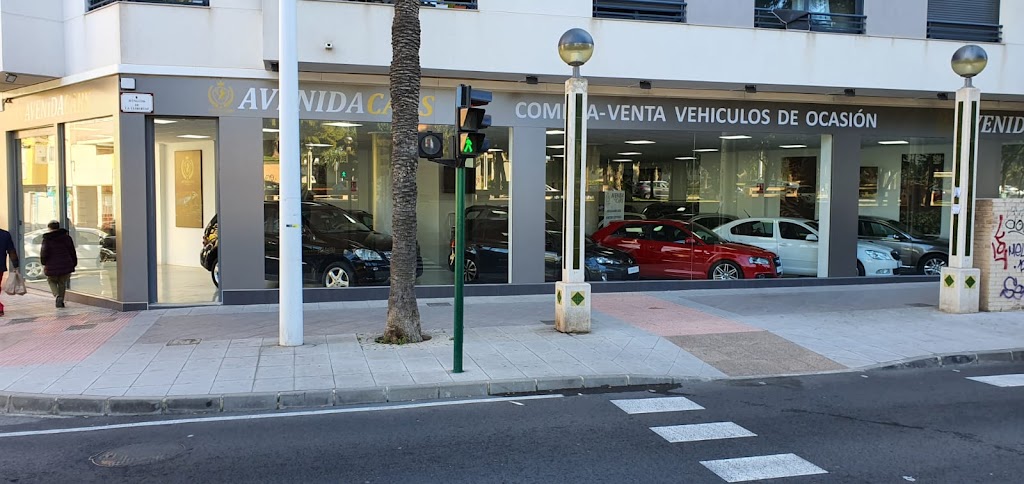 AvenidaCars — Exterior