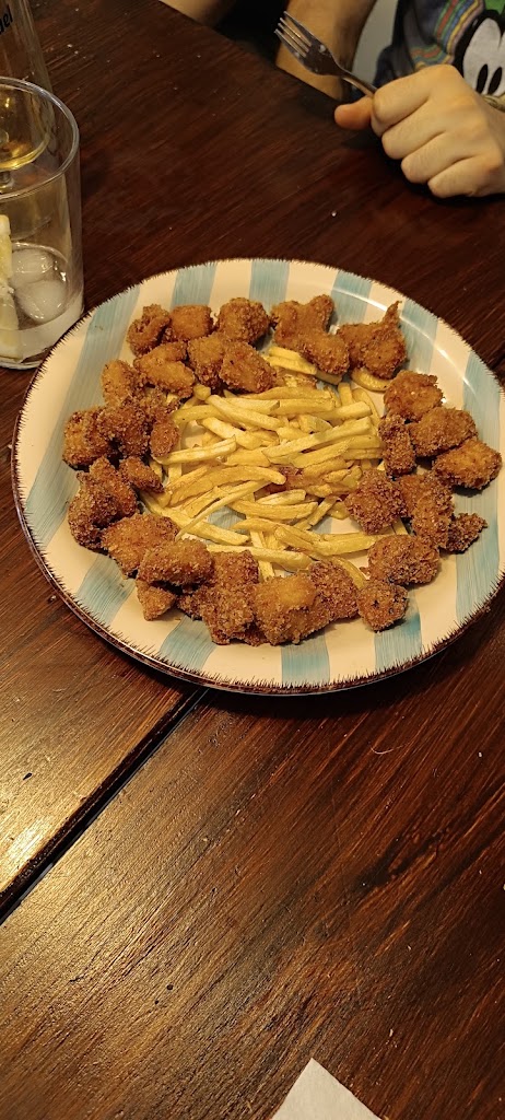 LA CAIDA — Comida y bebida