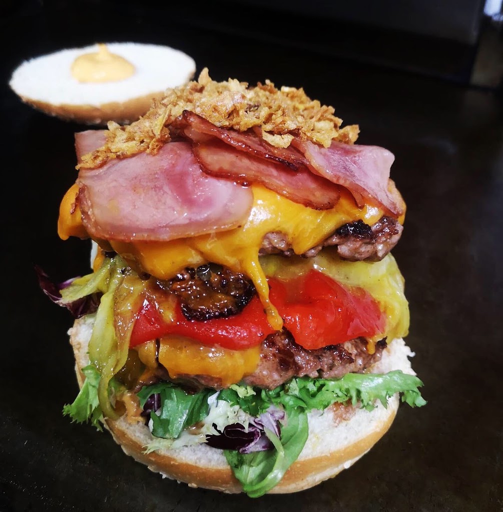 Bar - Cafeteria Deyfe — Comida y bebida