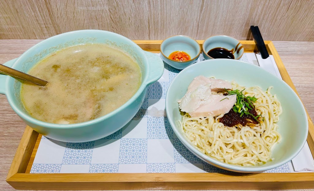 龍涎居好湯-高雄美術館店 的照片