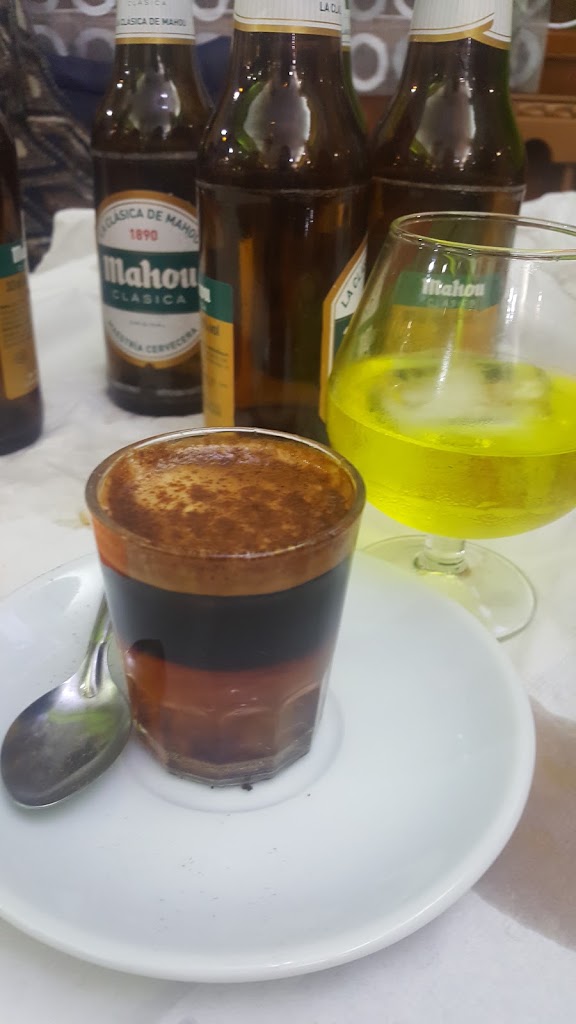 Bar Jazmin "Quinto y Tapa" — Carajillo