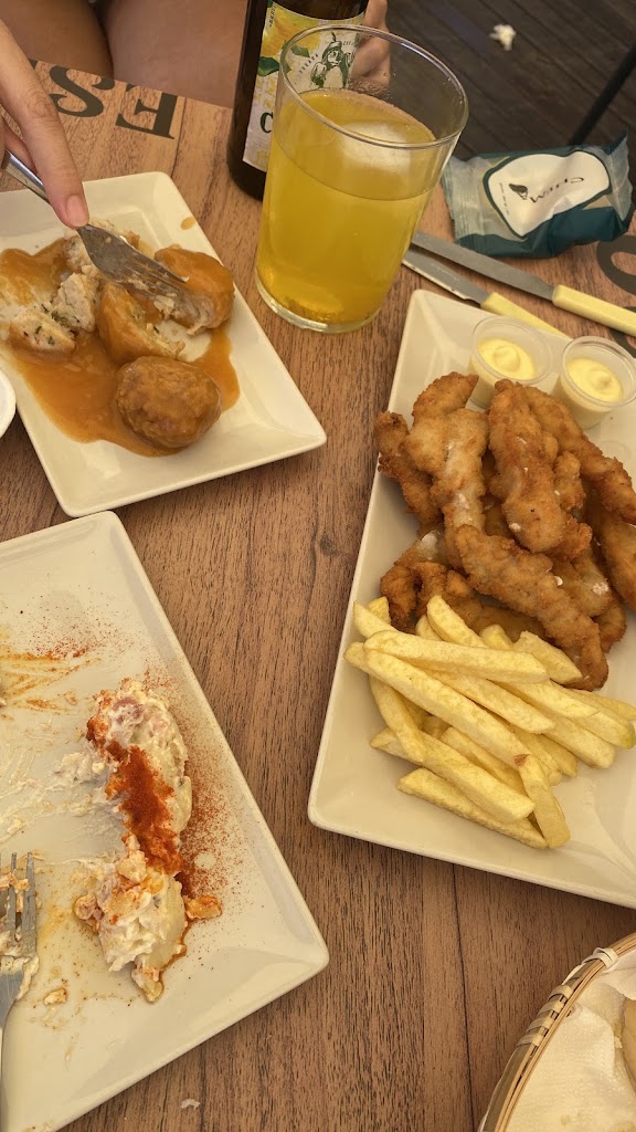 Chema y Punto — Comida y bebida