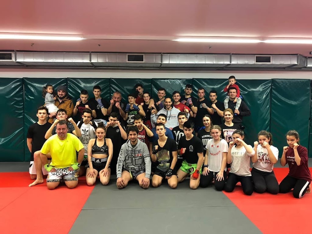Club Muay Thai Palafolls — Del propietario