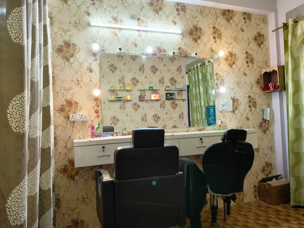 The Pr Makeup Studio Beauty Salon