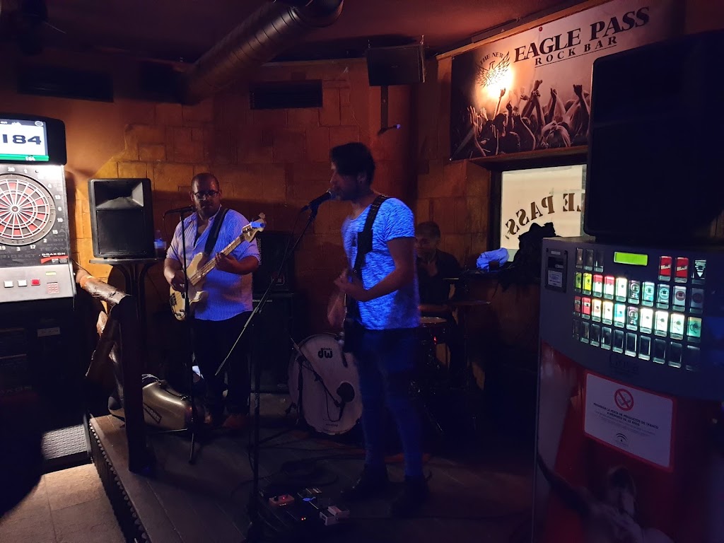 New Eagle Pass — Ambiente