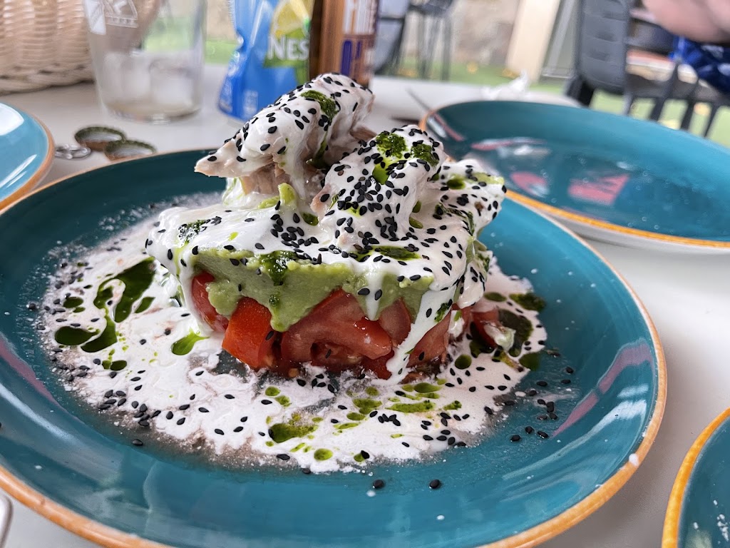 Sabor Fusion Gastrobar D.A.S — Comida y bebida