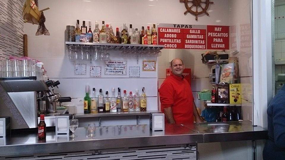 Bar Antonio (Mercado de Abasto no 24) — Ambiente