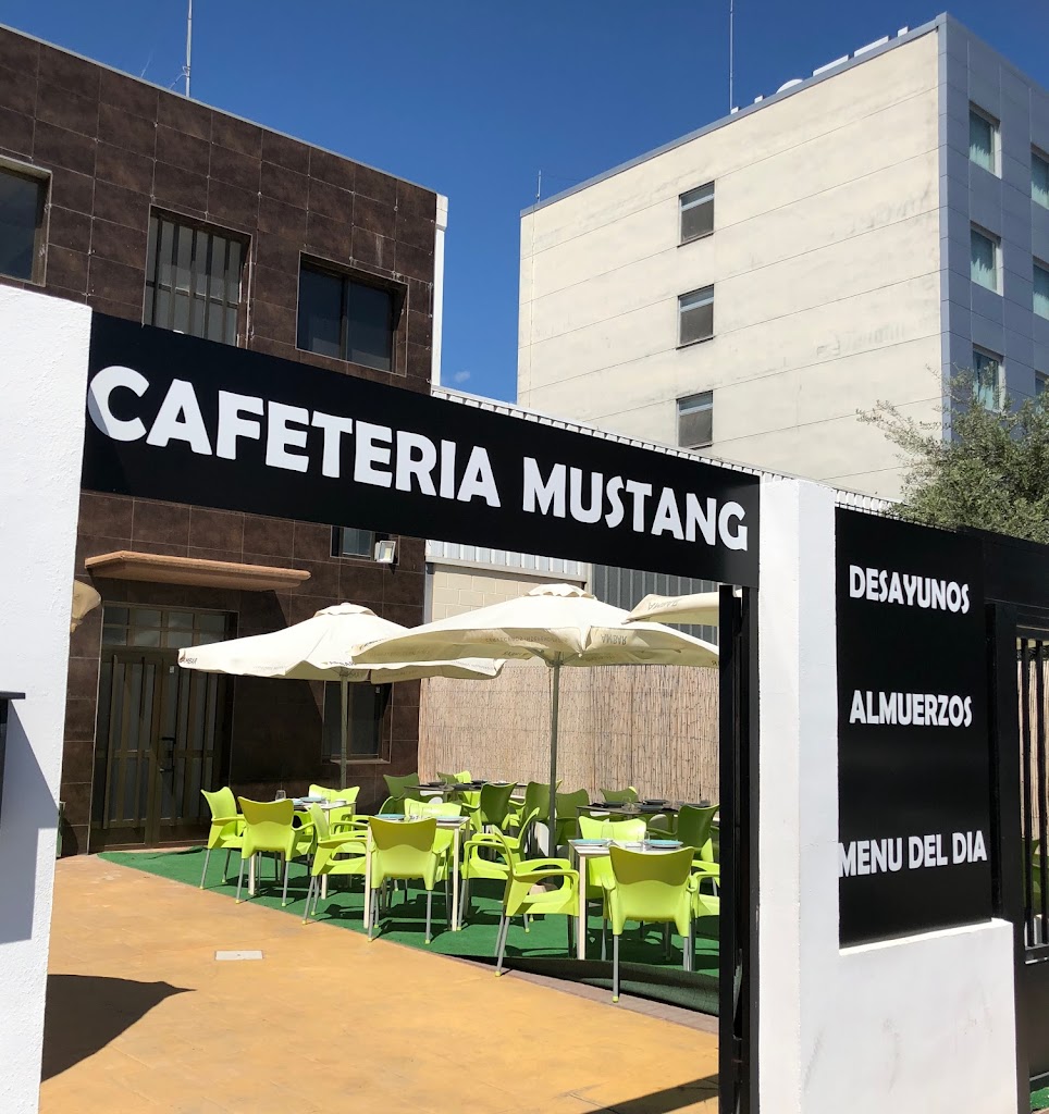 Cafeteria Bar Mustang