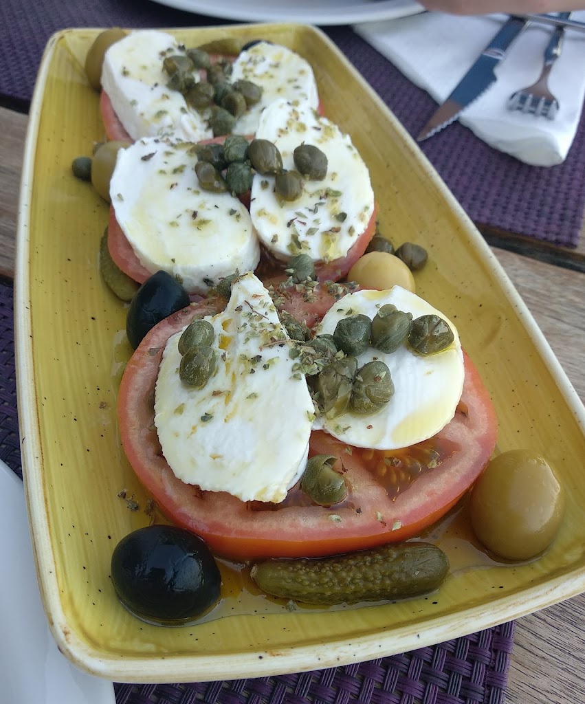 Pizzeria Claudio — Ensalada caprese