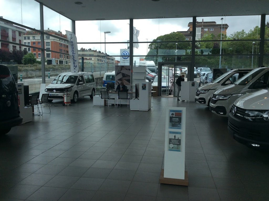 Concesionario Oficial Volkswagen Vehiculos Comerciales Leioa Wagen — Interior