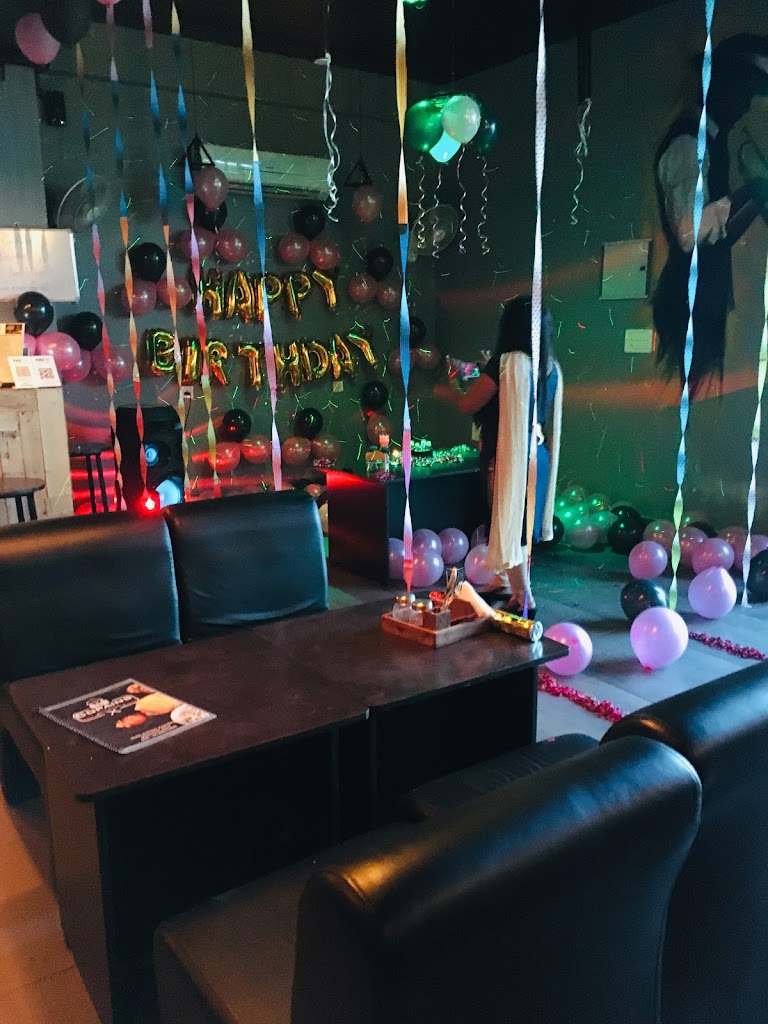 3686 Rise N Dine Cafe And Family Restaurant