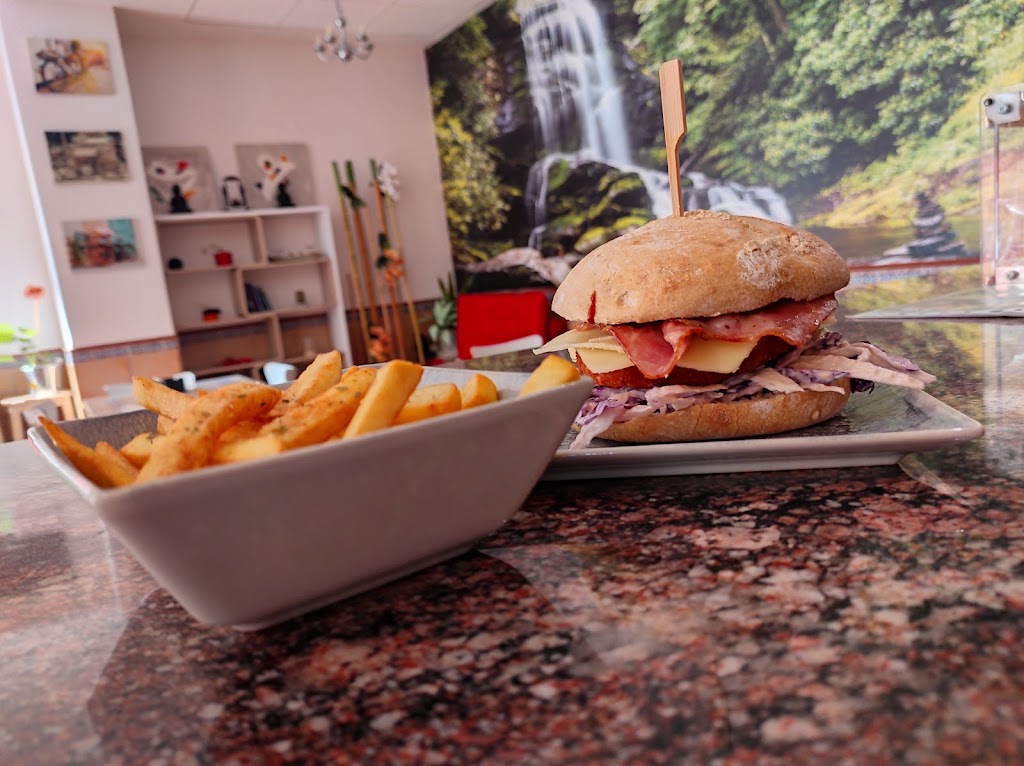 Bar La Mary — Comida y bebida
