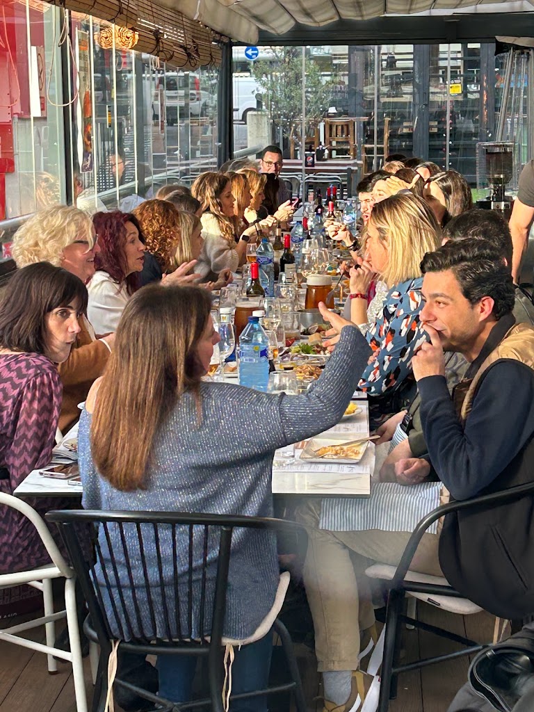 Restaurante El Olivo de Madrid, S.L. — Ambiente
